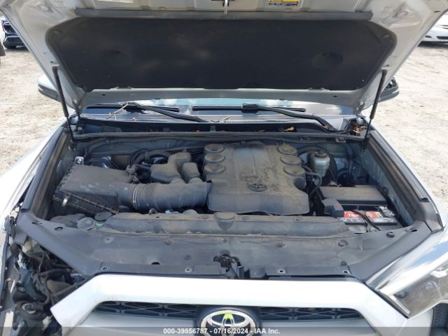 Photo 9 VIN: JTEZU5JR5J5182218 - TOYOTA 4RUNNER 