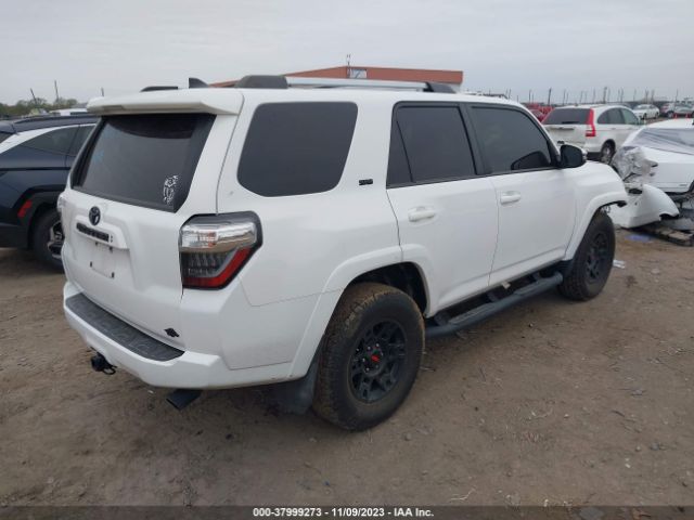 Photo 3 VIN: JTEZU5JR5L5218413 - TOYOTA 4RUNNER 