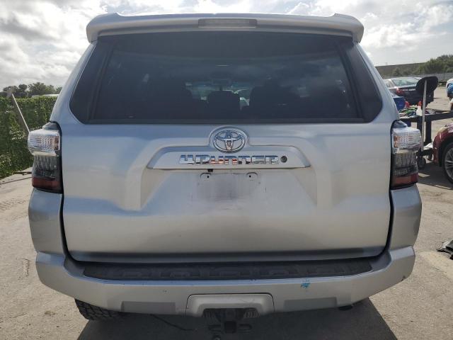 Photo 5 VIN: JTEZU5JR6E5083641 - TOYOTA 4RUNNER SR 