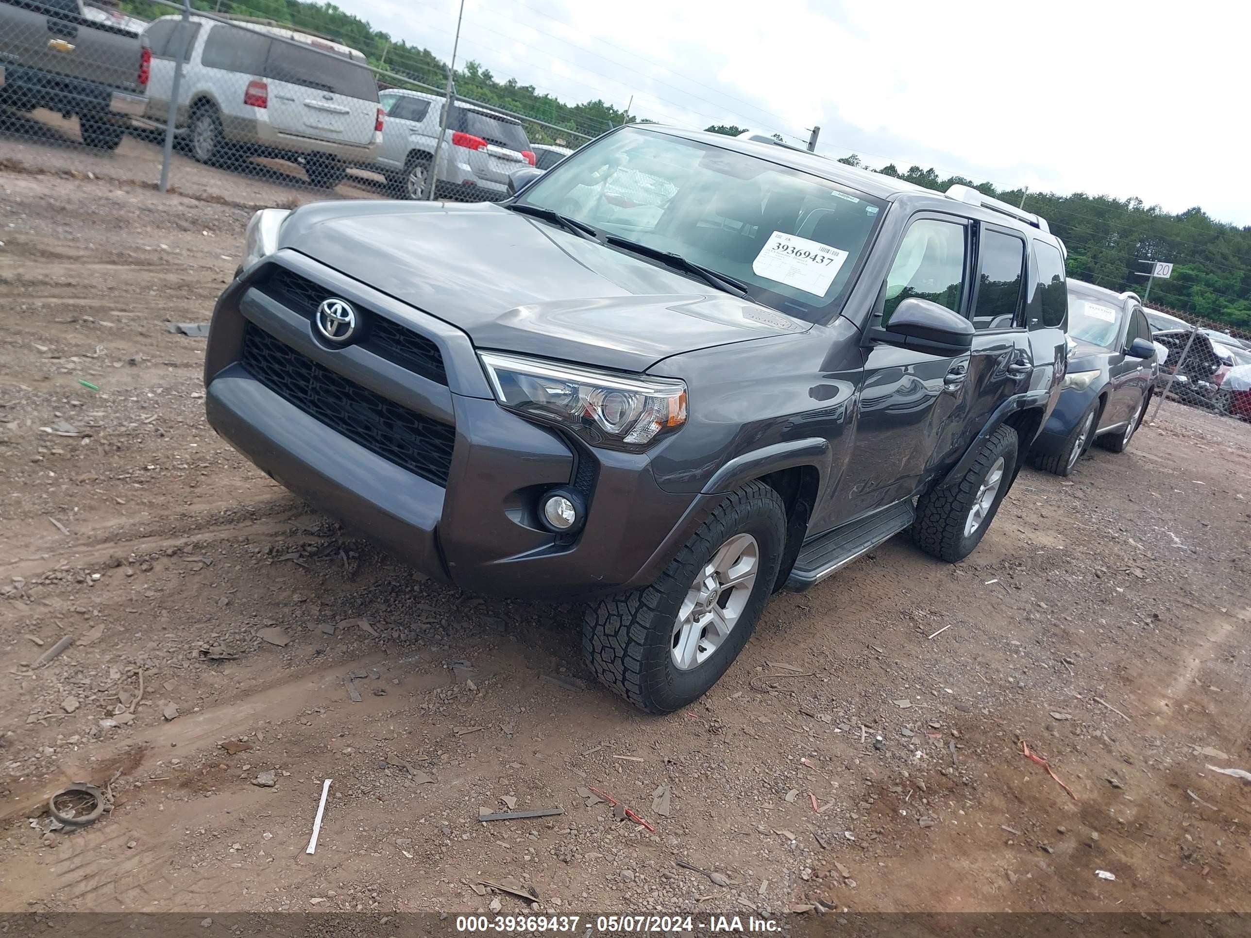 Photo 1 VIN: JTEZU5JR6J5182891 - TOYOTA 4RUNNER 