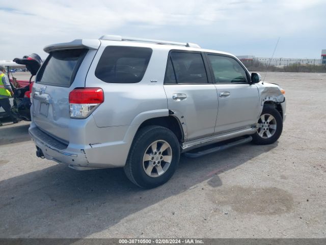 Photo 3 VIN: JTEZU5JR7B5028529 - TOYOTA 4RUNNER 