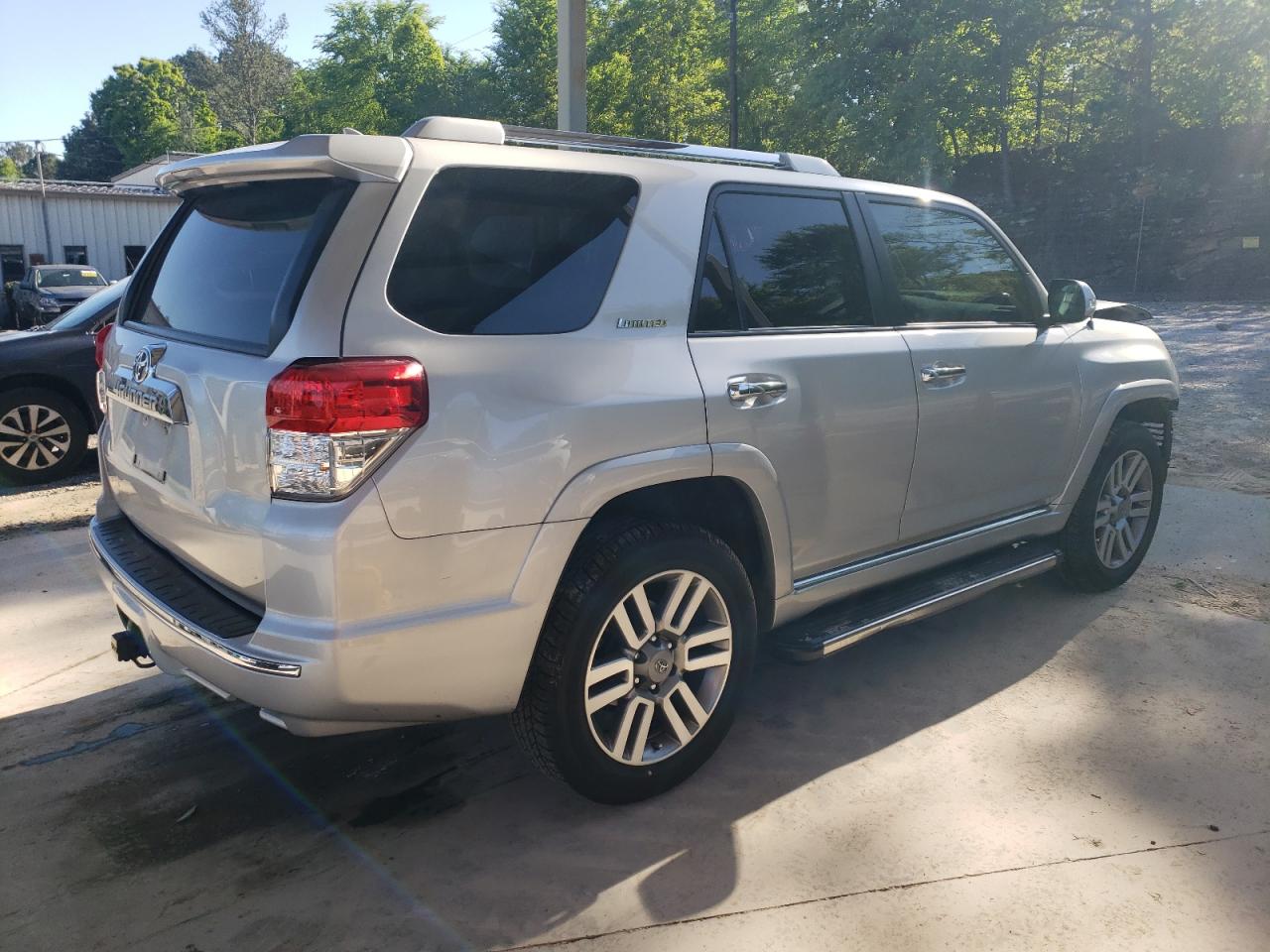 Photo 2 VIN: JTEZU5JR7D5061131 - TOYOTA 4RUNNER 