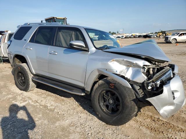 Photo 3 VIN: JTEZU5JR7F5093645 - TOYOTA 4RUNNER SR 