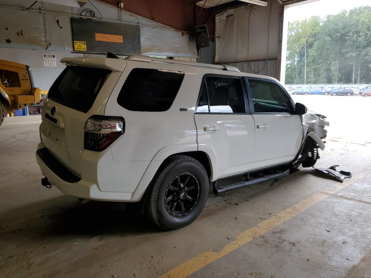 Photo 2 VIN: JTEZU5JR7H5160828 - TOYOTA 4RUNNER 