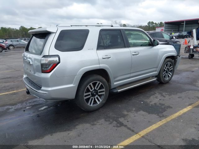 Photo 3 VIN: JTEZU5JR7J5169454 - TOYOTA 4RUNNER SR 