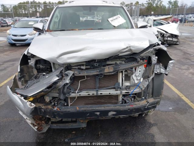 Photo 5 VIN: JTEZU5JR7J5169454 - TOYOTA 4RUNNER SR 