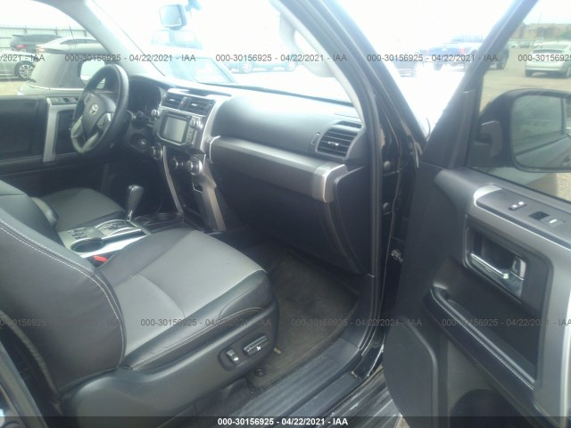 Photo 4 VIN: JTEZU5JR7J5185864 - TOYOTA 4RUNNER 