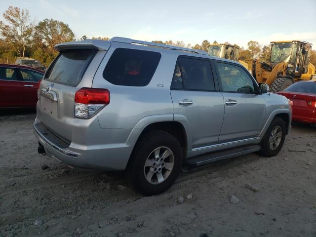 Photo 2 VIN: JTEZU5JR8B5019080 - TOYOTA 4RUNNER SR 