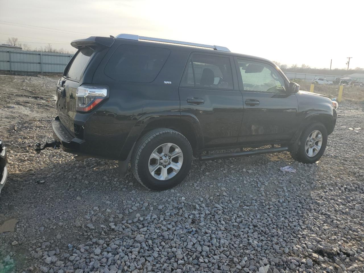 Photo 2 VIN: JTEZU5JR8F5092858 - TOYOTA 4RUNNER 