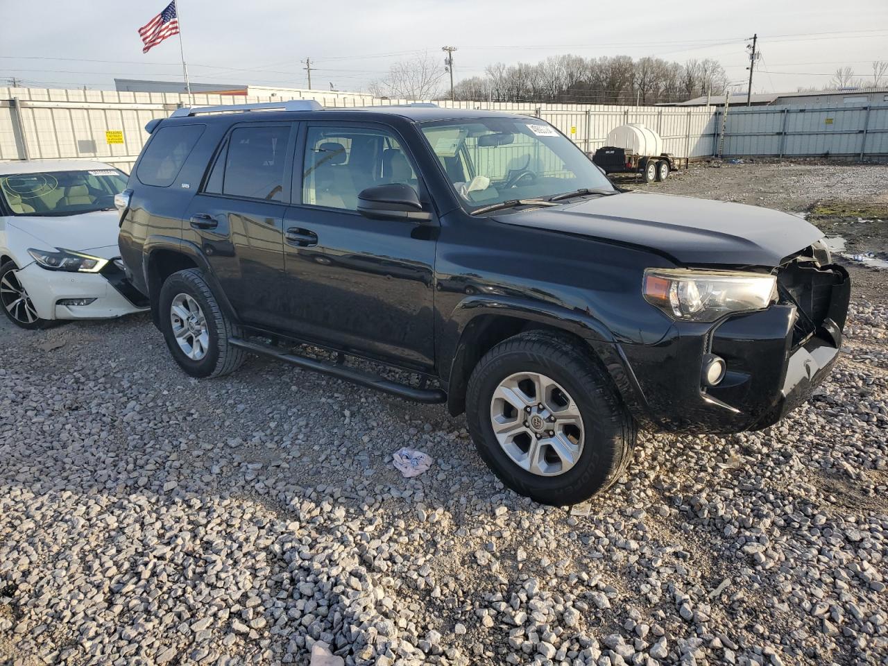 Photo 3 VIN: JTEZU5JR8F5092858 - TOYOTA 4RUNNER 