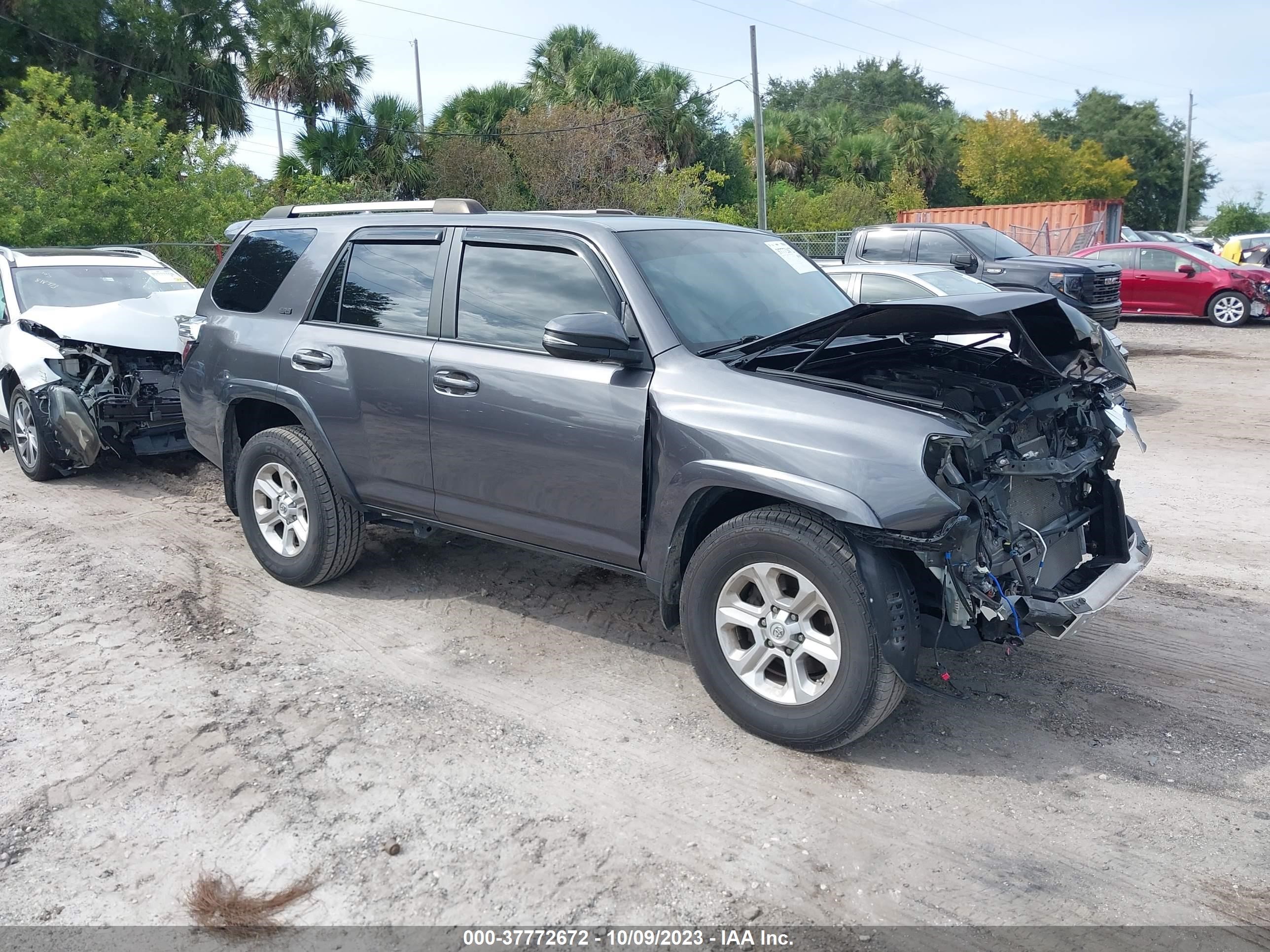 Photo 0 VIN: JTEZU5JR8K5200227 - TOYOTA 4RUNNER 