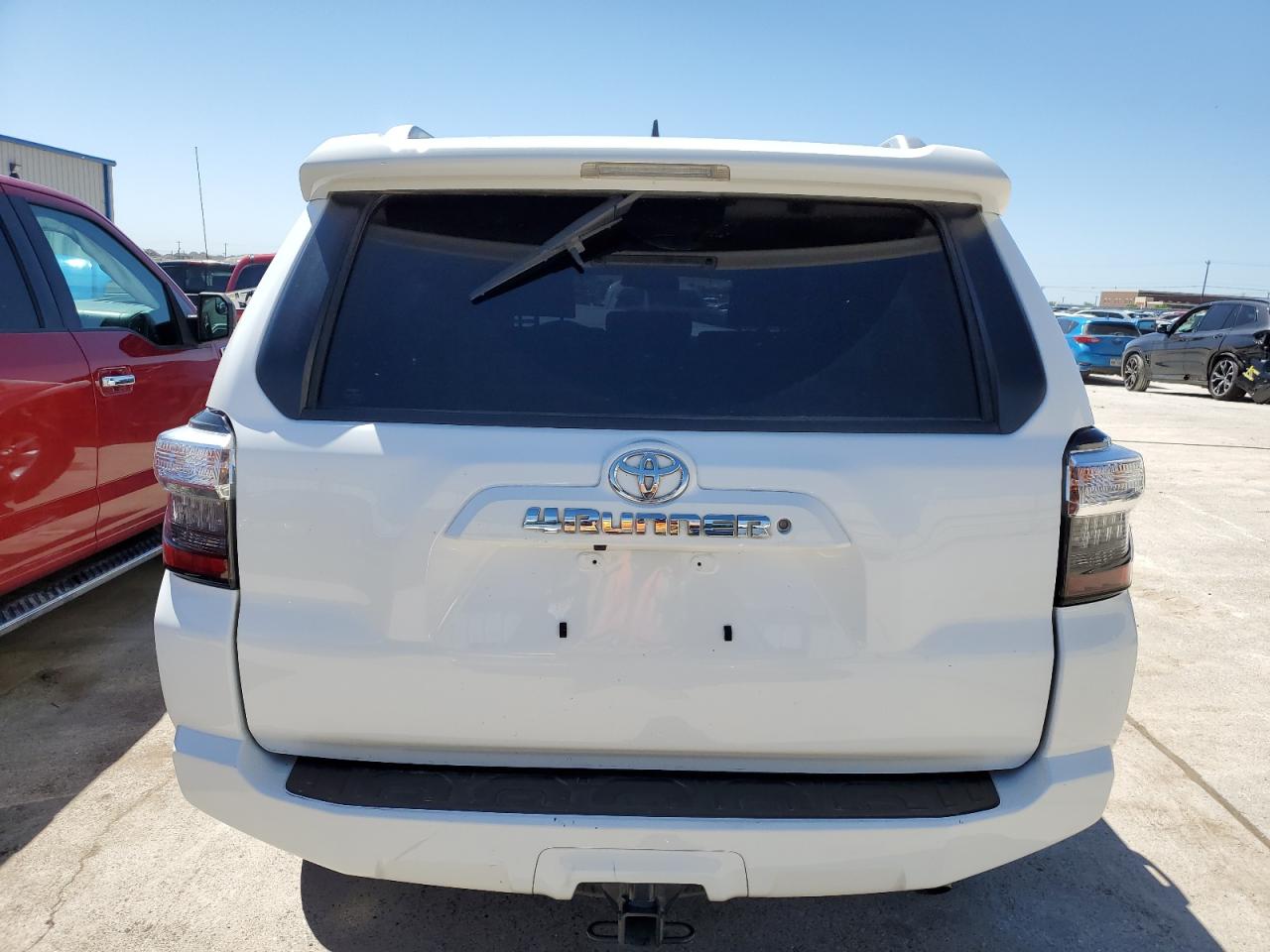 Photo 5 VIN: JTEZU5JR9J5177409 - TOYOTA 4RUNNER 