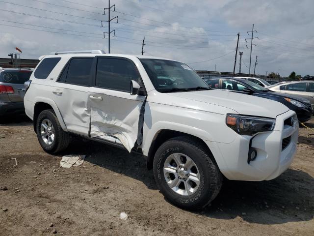 Photo 3 VIN: JTEZU5JR9J5182187 - TOYOTA 4RUNNER SR 