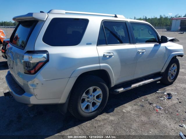 Photo 3 VIN: JTEZU5JR9J5182500 - TOYOTA 4RUNNER 