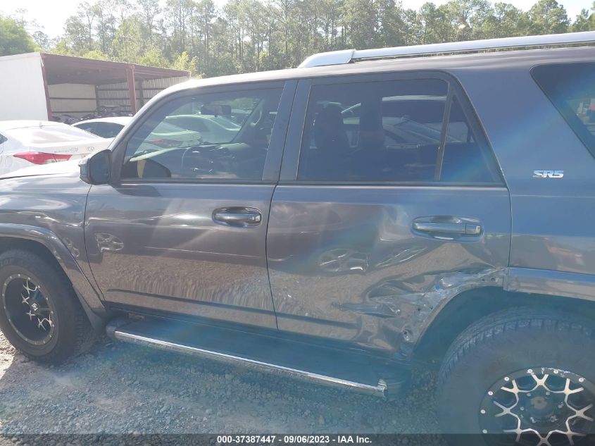 Photo 13 VIN: JTEZU5JRXF5086124 - TOYOTA 4RUNNER 