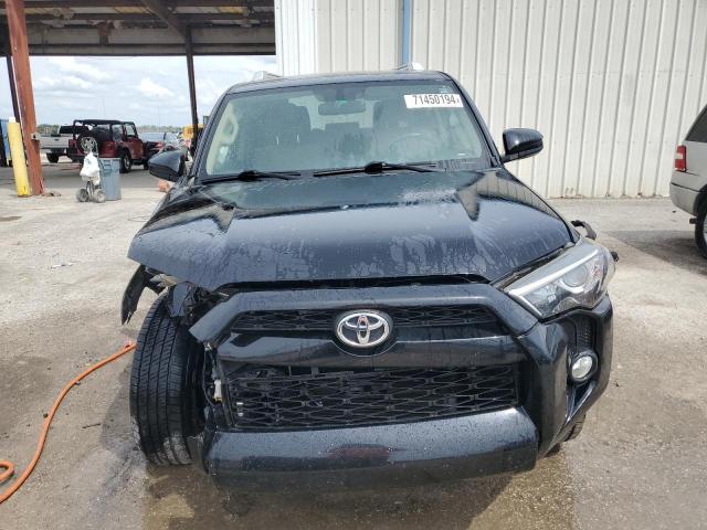 Photo 4 VIN: JTEZU5JRXH5154831 - TOYOTA 4RUNNER SR 