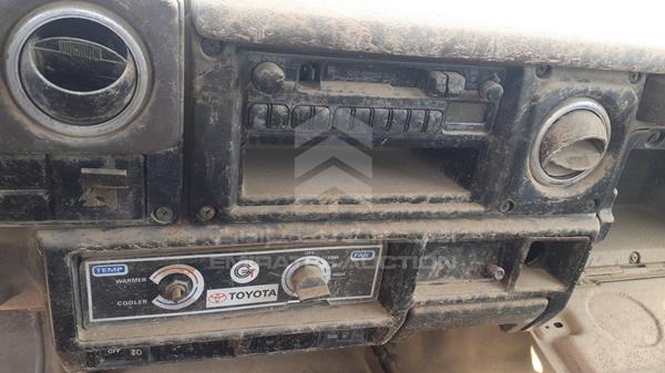 Photo 13 VIN: JTFLB71JX18000718 - TOYOTA LAND CRUISER 