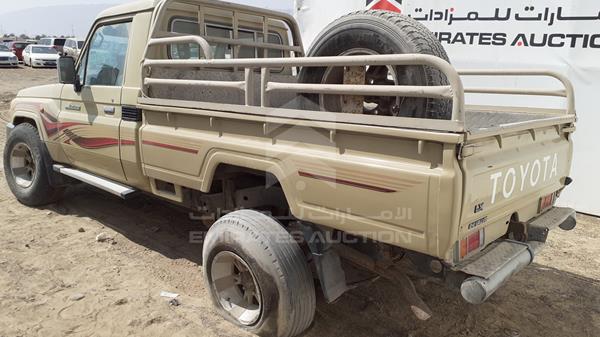 Photo 5 VIN: JTFLJ71J098018692 - TOYOTA LAND CRUISER PICKUP 