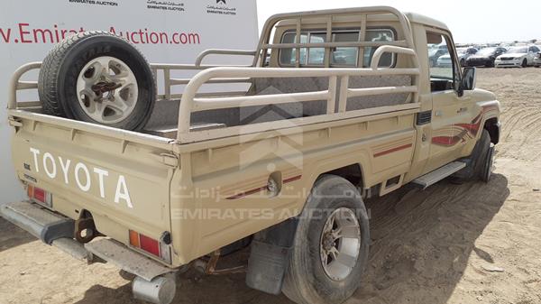 Photo 6 VIN: JTFLJ71J098018692 - TOYOTA LAND CRUISER PICKUP 