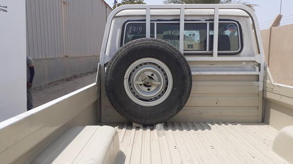 Photo 19 VIN: JTFLJ71J568011085 - TOYOTA LAND CRUISER PICKUP 