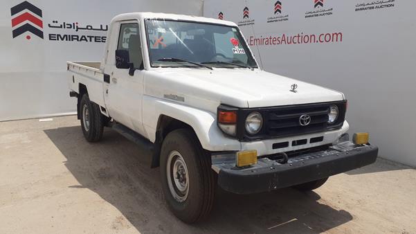 Photo 9 VIN: JTFLJ71J568011085 - TOYOTA LAND CRUISER PICKUP 