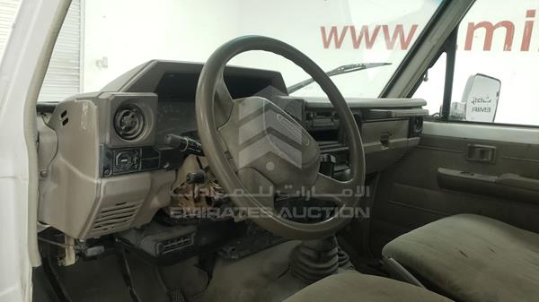 Photo 9 VIN: JTFLJ73J646020013 - TOYOTA LAND CRUISER 