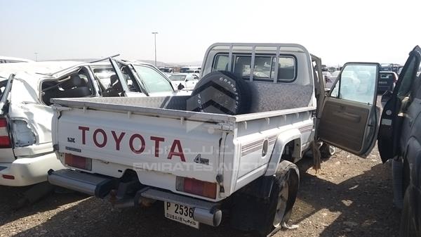 Photo 8 VIN: JTFLJ73J666032844 - TOYOTA LAND CRUISER PICKUP 