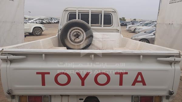 Photo 4 VIN: JTFLJ73J886039121 - TOYOTA LAND CRUISER PICKUP 