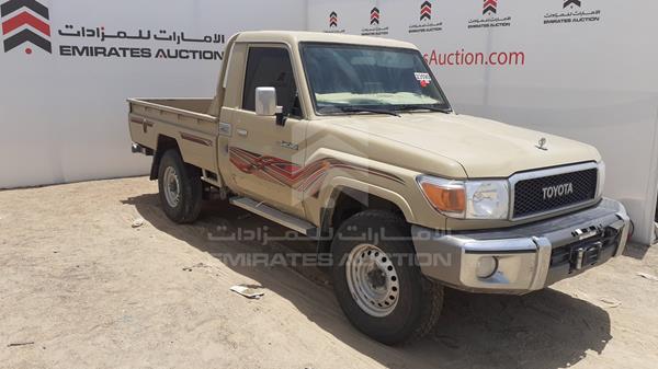 Photo 9 VIN: JTFLU73J1LB015430 - TOYOTA LAND CRUISER PICKUP 