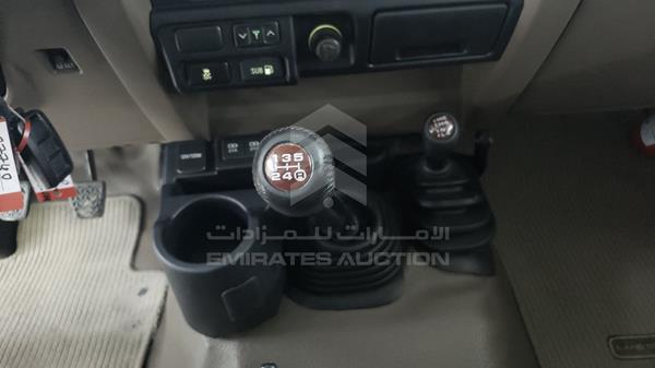 Photo 17 VIN: JTFLU73J8MB027740 - TOYOTA LAND CRUISER 