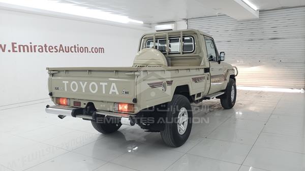 Photo 7 VIN: JTFLU73J8MB027740 - TOYOTA LAND CRUISER 