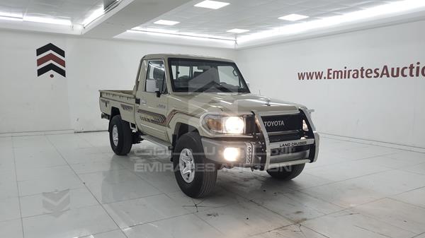 Photo 8 VIN: JTFLU73J8MB027740 - TOYOTA LAND CRUISER 