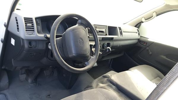 Photo 9 VIN: JTFPX22P5B0027673 - TOYOTA HIACE 