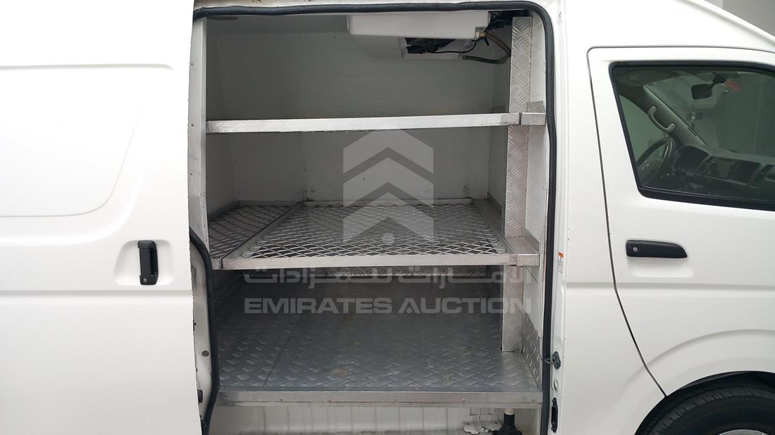 Photo 18 VIN: JTFPX22P5J0088780 - TOYOTA HIACE 