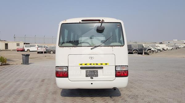 Photo 6 VIN: JTGFK4188B4001833 - TOYOTA COASTER 