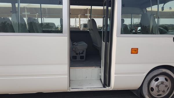 Photo 25 VIN: JTGFK518XF4021545 - TOYOTA COASTER 