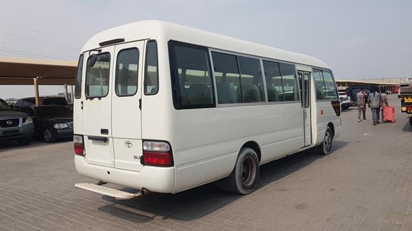 Photo 8 VIN: JTGFK518XF4021545 - TOYOTA COASTER 