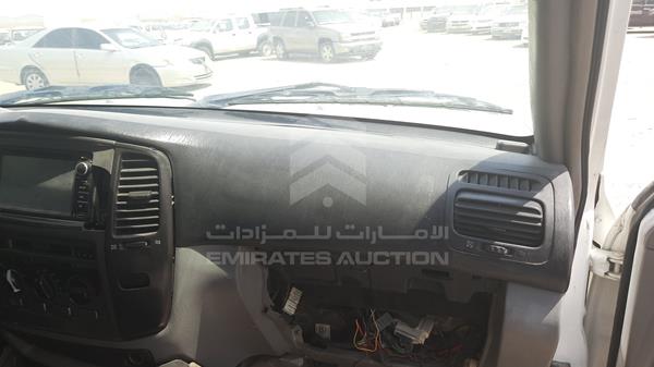 Photo 24 VIN: JTGHJ01J333003147 - TOYOTA LAND CRUISER 