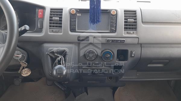 Photo 16 VIN: JTGJX02P0A0028797 - TOYOTA HIACE 