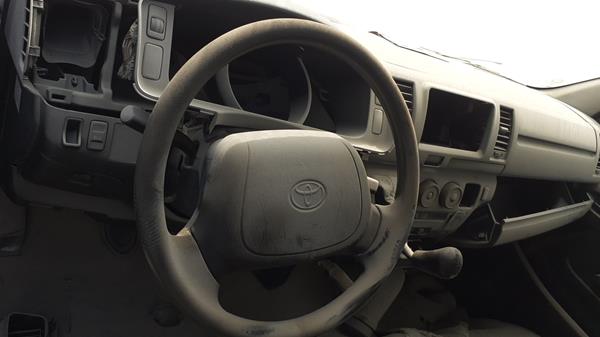 Photo 11 VIN: JTGJX02P1A5017634 - TOYOTA HIACE 