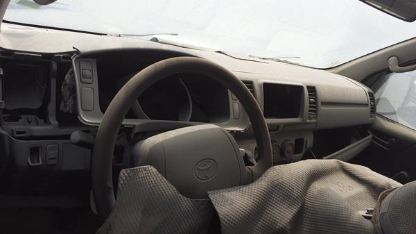 Photo 9 VIN: JTGJX02P1A5017634 - TOYOTA HIACE 