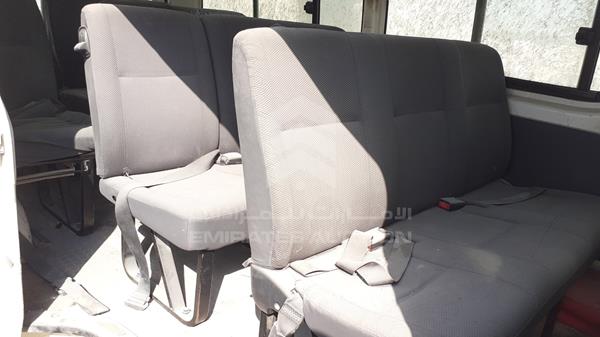 Photo 18 VIN: JTGJX02P5C0043167 - TOYOTA HIACE 