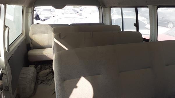 Photo 18 VIN: JTGRX12P3A8020381 - TOYOTA HIACE 