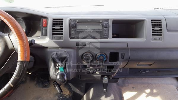 Photo 15 VIN: JTGRX12P6B8024927 - TOYOTA HIACE 