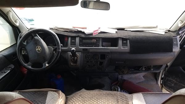 Photo 16 VIN: JTGSX23P1C6120726 - TOYOTA HIACE 