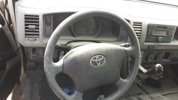 Photo 10 VIN: JTGSX23P7A6078267 - TOYOTA HIACE 