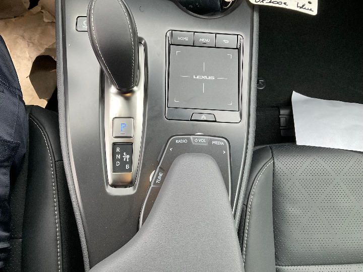 Photo 25 VIN: JTHAABBH102005212 - LEXUS UX-SERIES SUV 