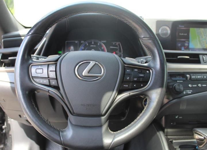 Photo 10 VIN: JTHB21B1102060015 - LEXUS ES-SERIES SALOON 