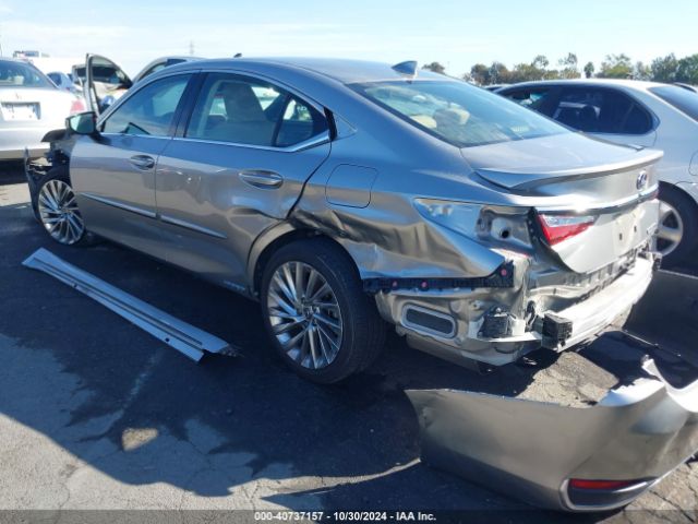 Photo 2 VIN: JTHB21B18K2022820 - LEXUS ES 