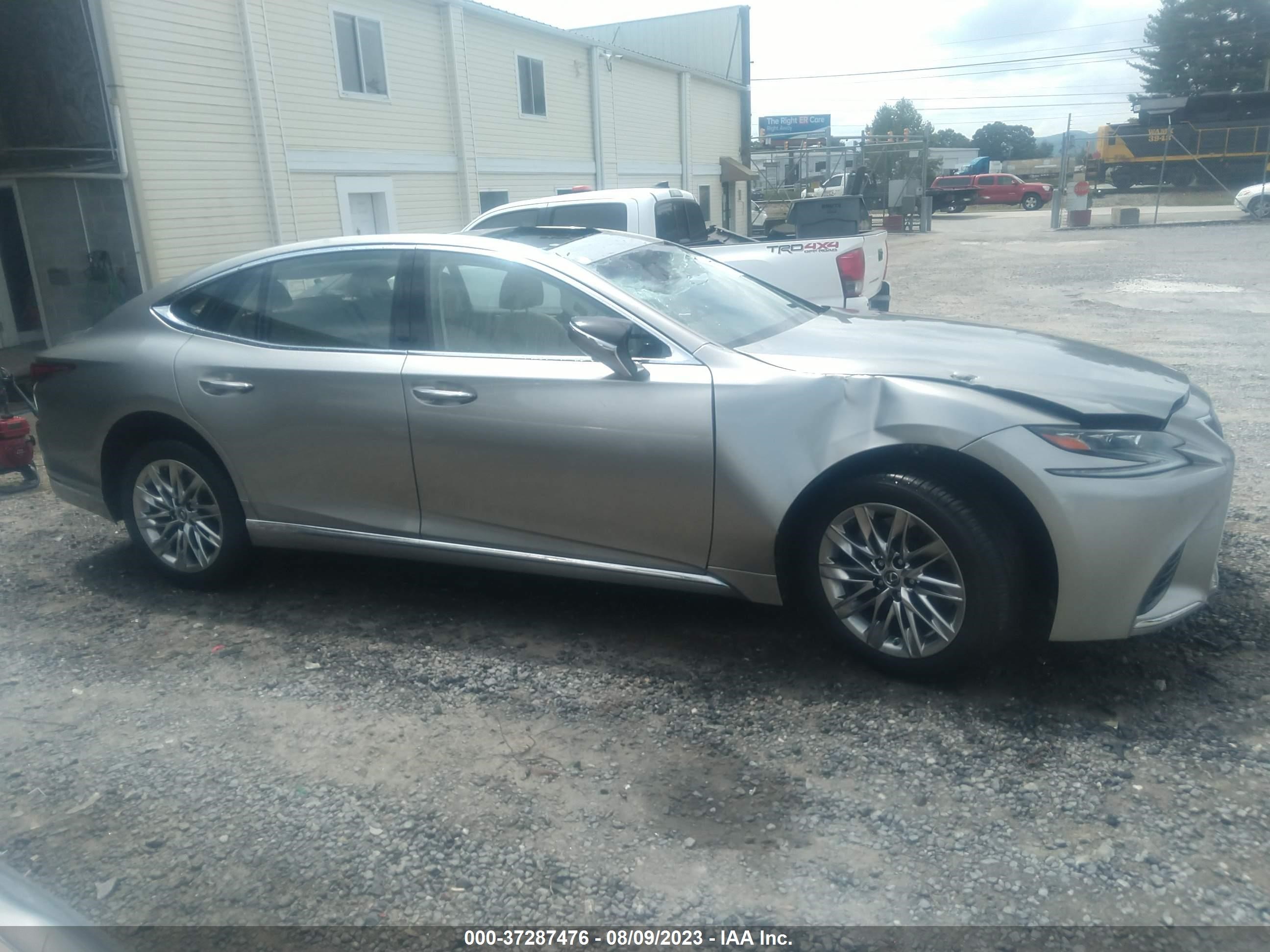 Photo 11 VIN: JTHB51FF1J5003231 - LEXUS LS 